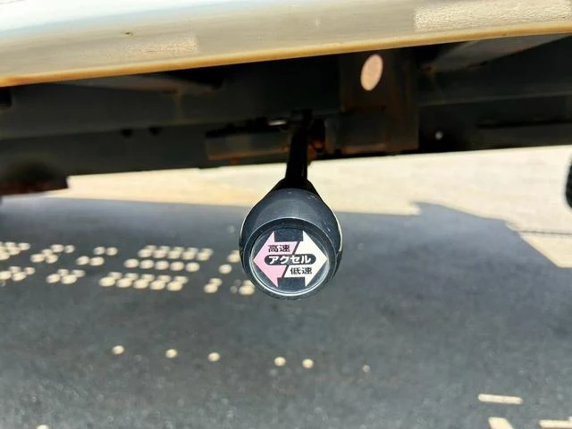 Isuzu ELF 40