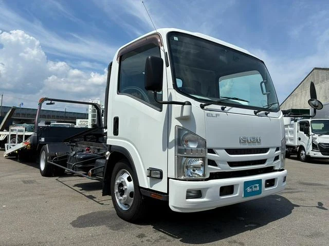 Isuzu ELF 4