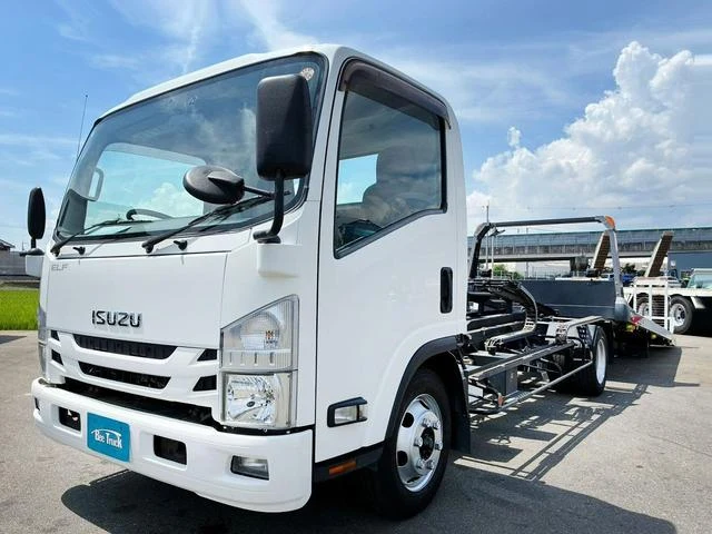 Isuzu ELF 3