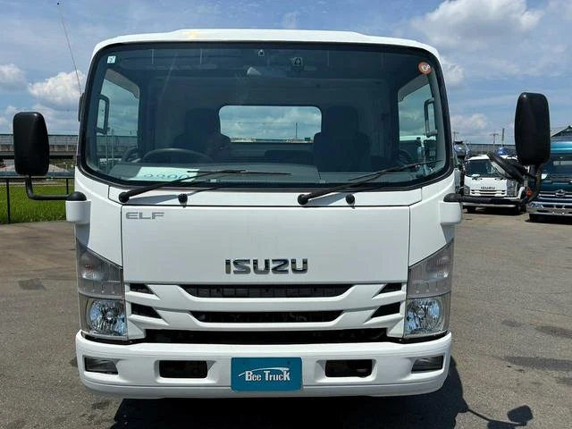 Isuzu ELF 9