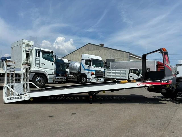Isuzu ELF 19