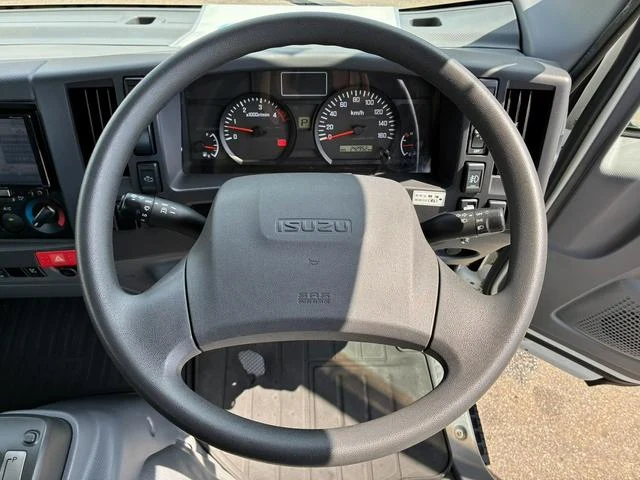 Isuzu ELF 43