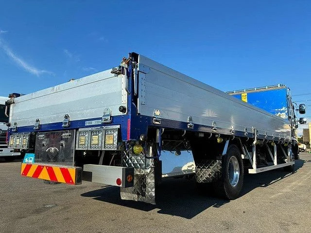 Hino RANGER 9