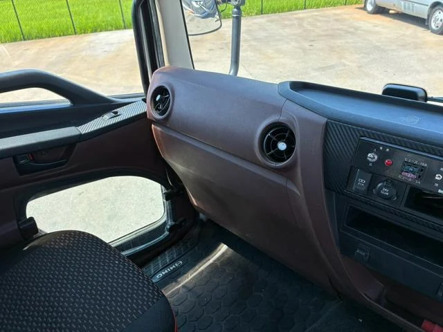 Hino RANGER 42