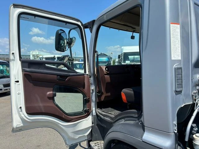 Hino RANGER 57