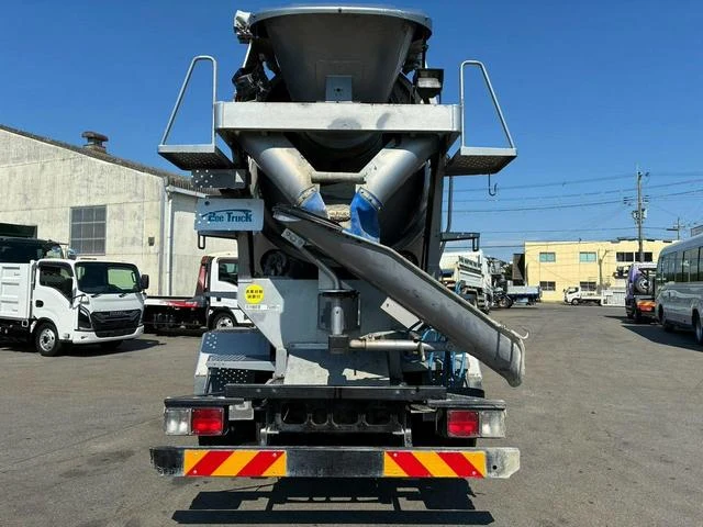 Hino RANGER 13