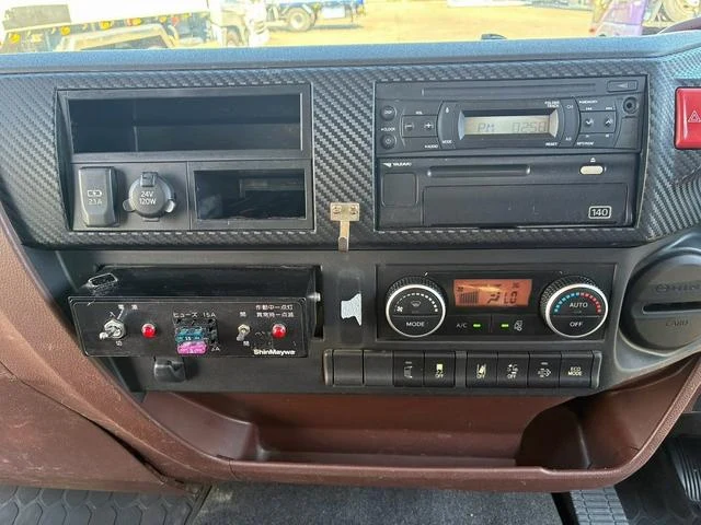 Hino RANGER 39