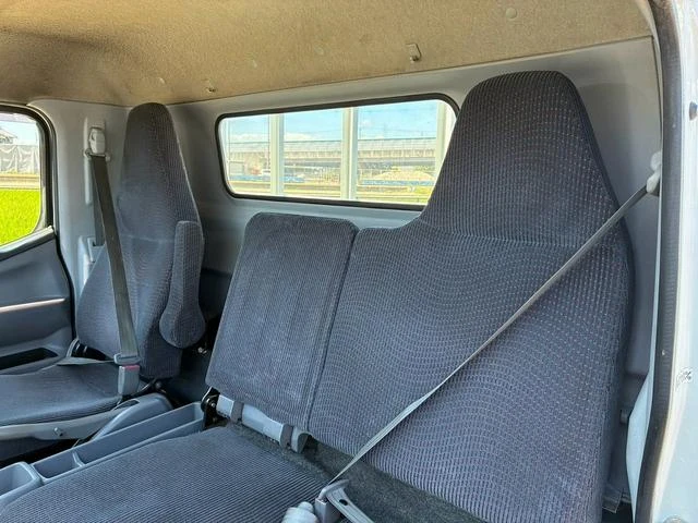 Mitsubishi Fuso CANTER 31