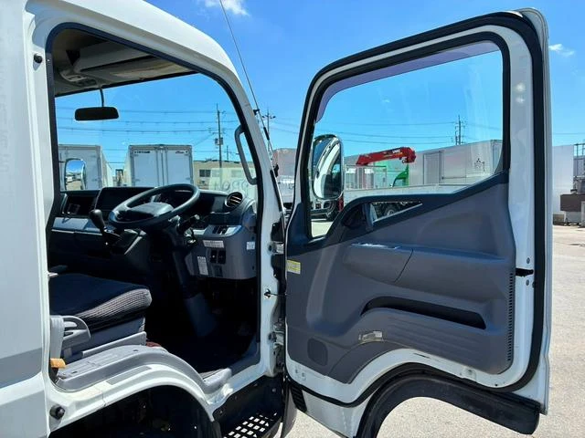 Mitsubishi Fuso CANTER 36