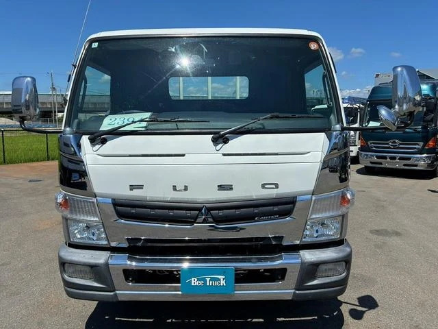 Mitsubishi Fuso CANTER 8