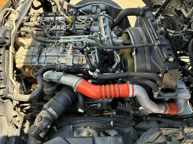 Mitsubishi Fuso CANTER 40