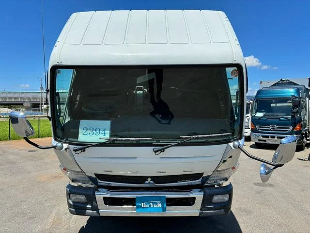 Mitsubishi Fuso CANTER 11