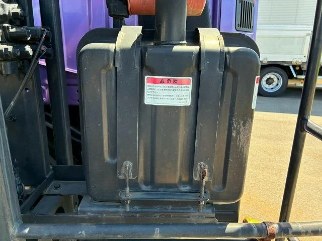 Mitsubishi Fuso FIGHTER 30