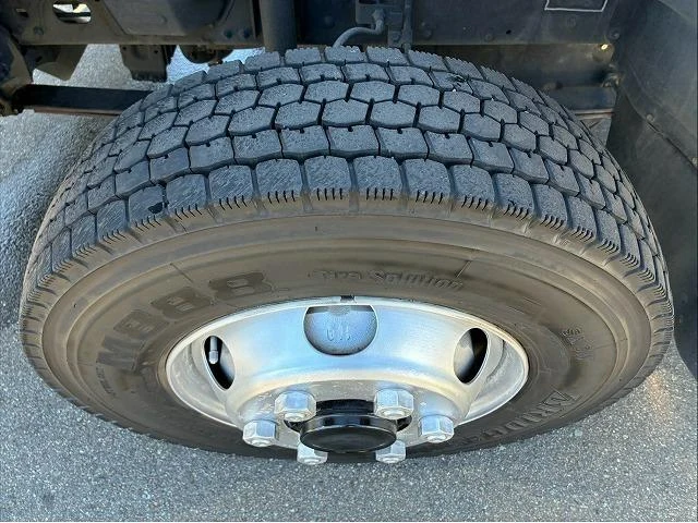 Mitsubishi Fuso FIGHTER 52