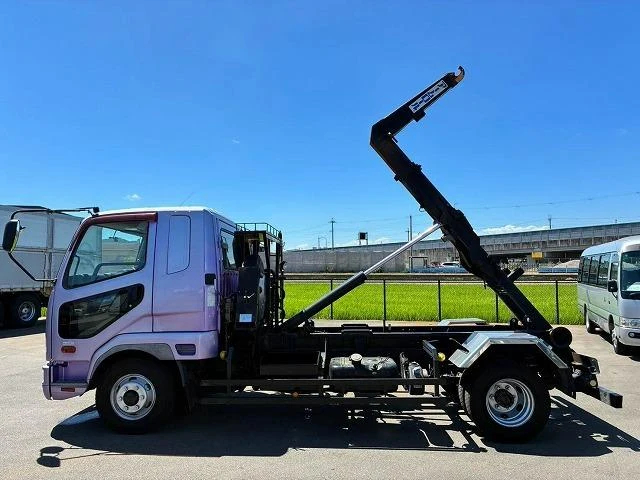 Mitsubishi Fuso FIGHTER 15