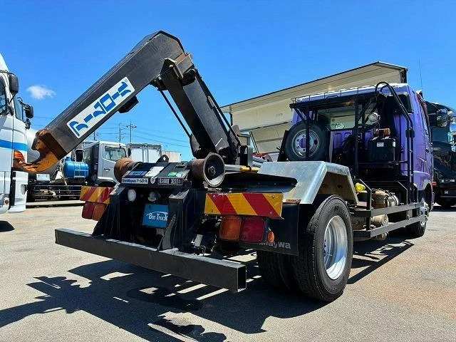 Mitsubishi Fuso FIGHTER 4