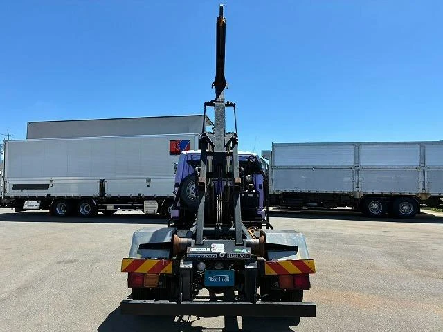Mitsubishi Fuso FIGHTER 19