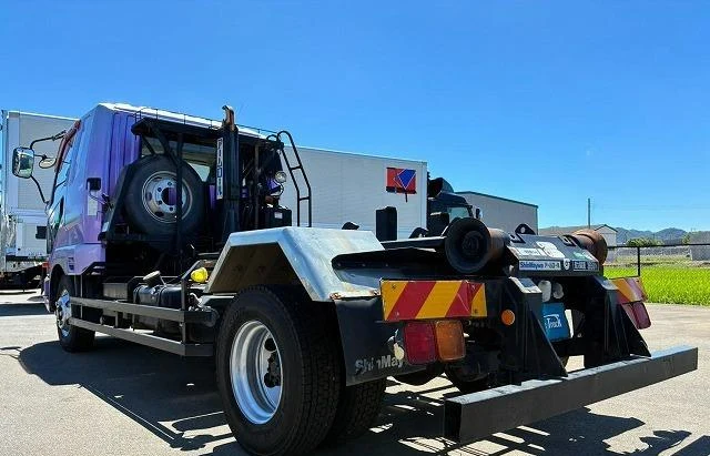 Mitsubishi Fuso FIGHTER 10