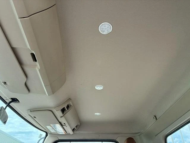 Hino RANGER 32