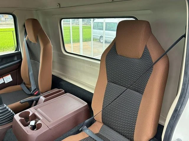 Hino RANGER 28