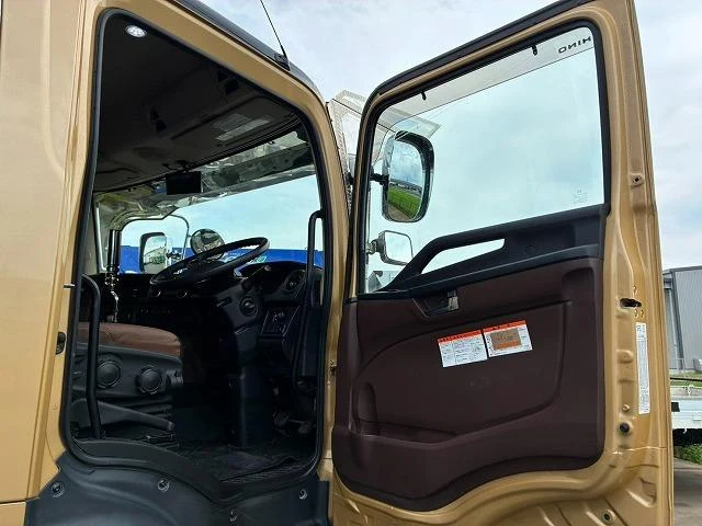 Hino PROFIA 47