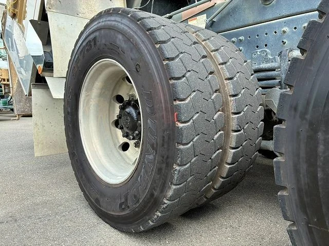 Hino PROFIA 56