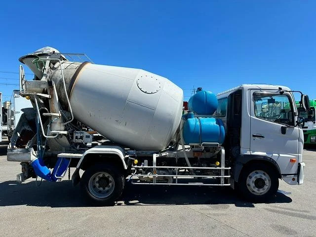 Hino RANGER 8