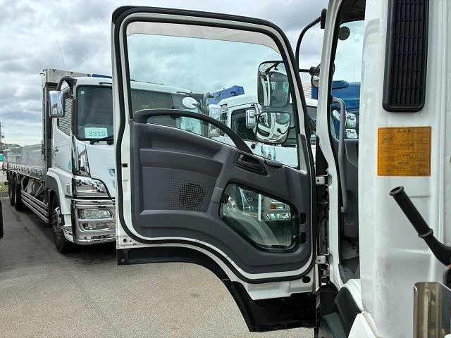 Isuzu FORWARD 38