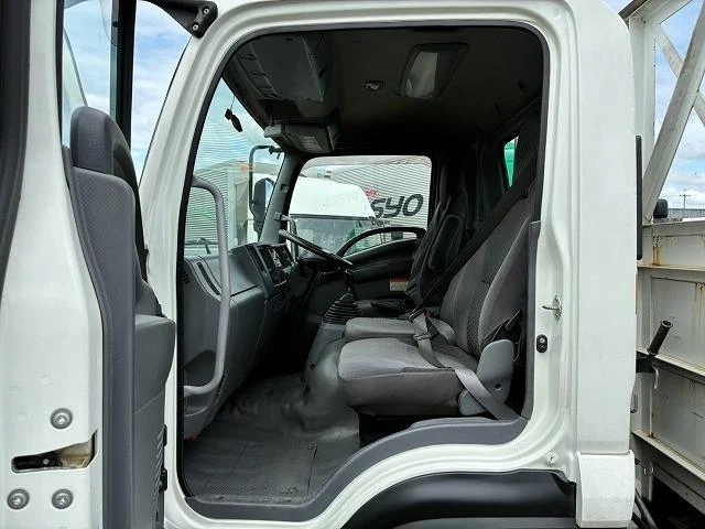 Isuzu FORWARD 23