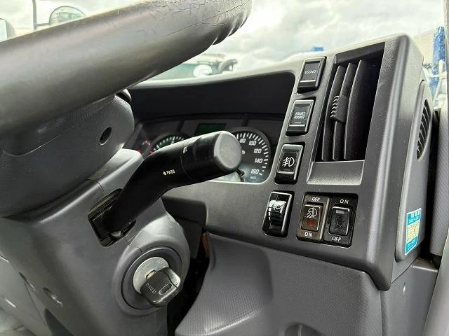 Isuzu FORWARD 27