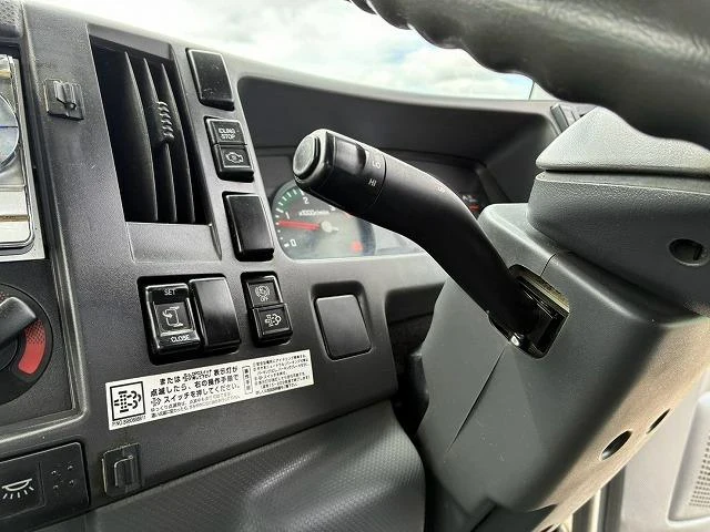 Isuzu FORWARD 28