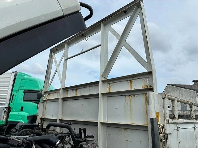 Isuzu FORWARD 11