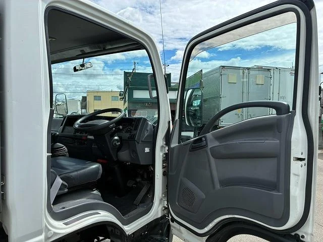 Isuzu ELF 35