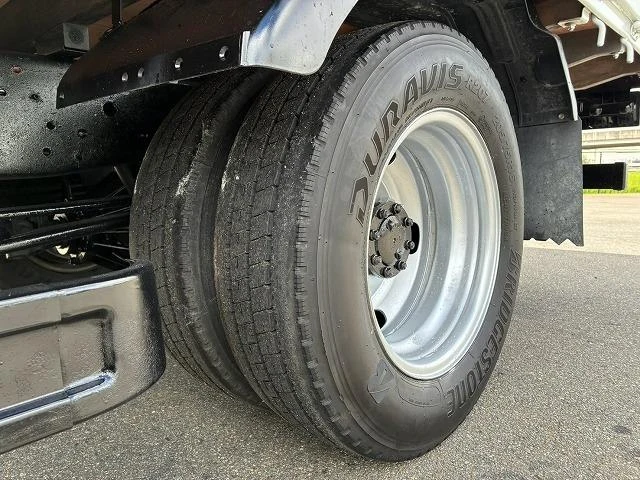 Isuzu ELF 43