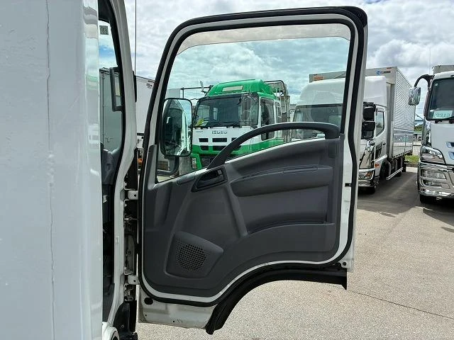 Isuzu ELF 34