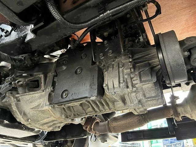Isuzu ELF 49