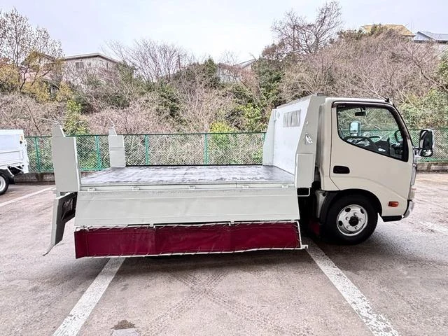 Hino DUTRO 15