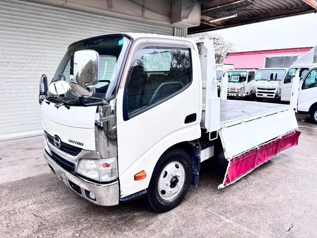 Hino DUTRO 9