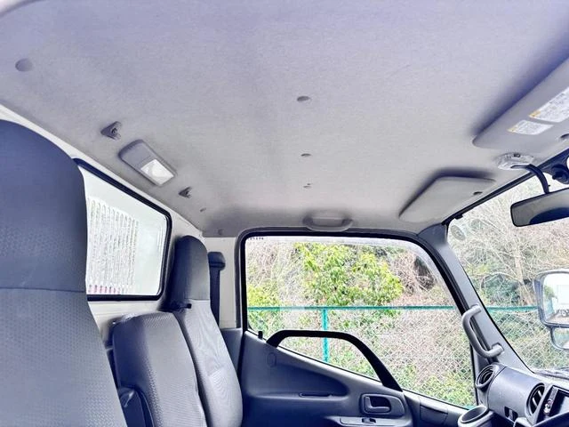 Hino DUTRO 29