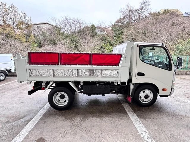 Hino DUTRO 16