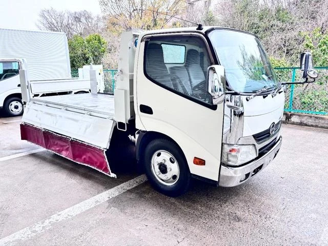 Hino DUTRO 10