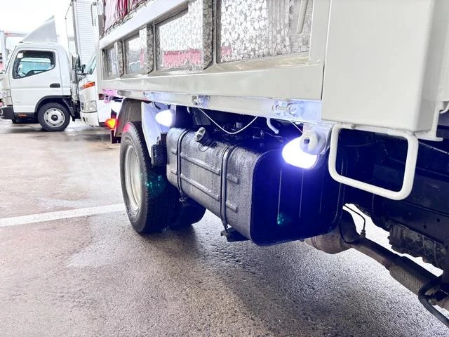 Hino DUTRO 58