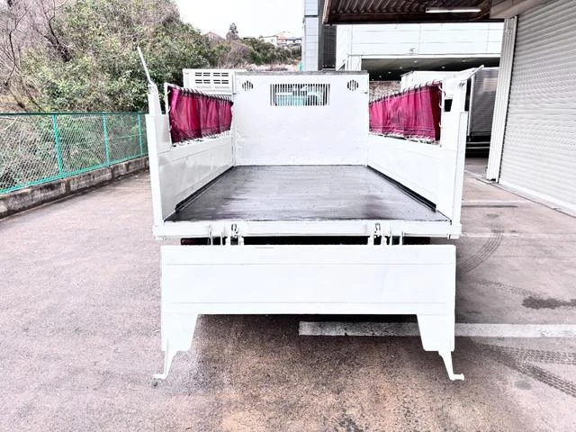 Hino DUTRO 8