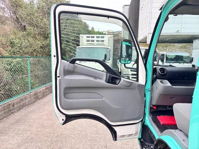 Hino DUTRO 31