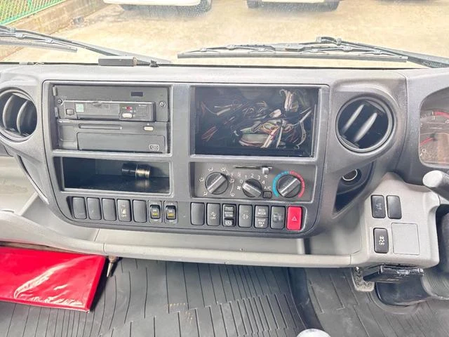Hino DUTRO 25