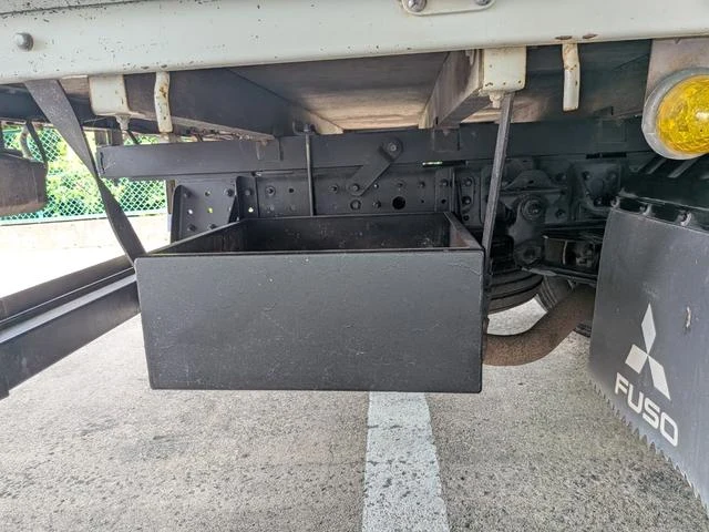 Mitsubishi Fuso CANTER 40