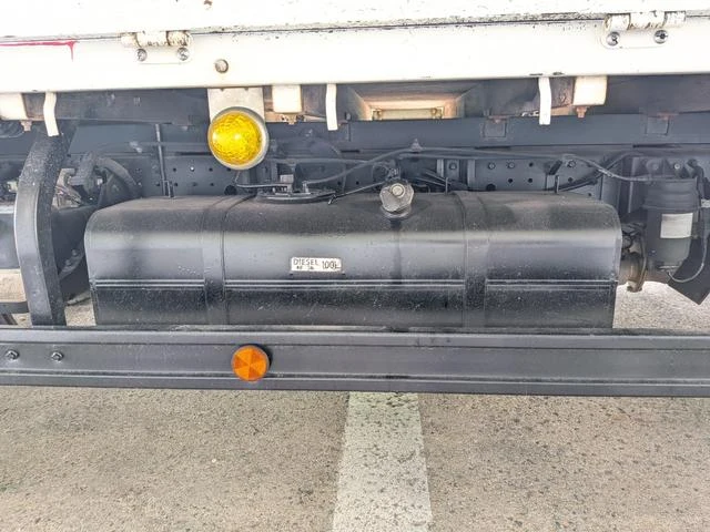 Mitsubishi Fuso CANTER 38