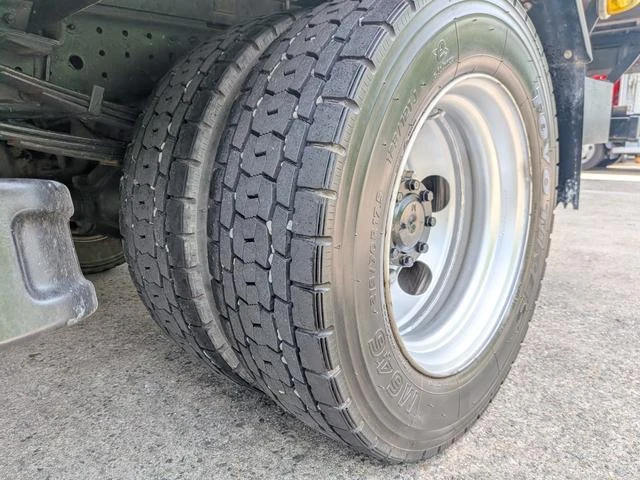 Mitsubishi Fuso CANTER 47