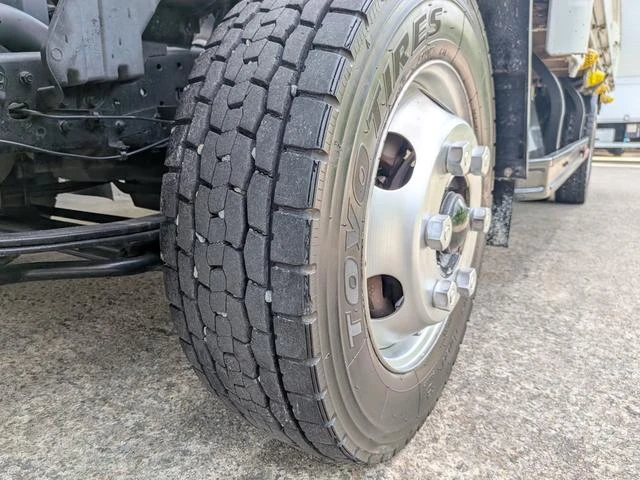 Mitsubishi Fuso CANTER 46