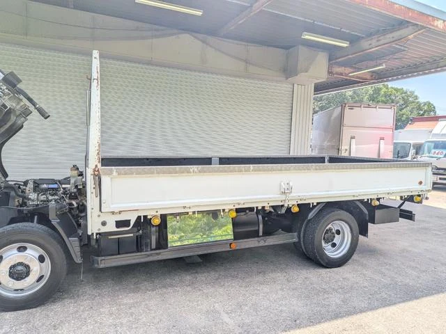 Mitsubishi Fuso CANTER 52